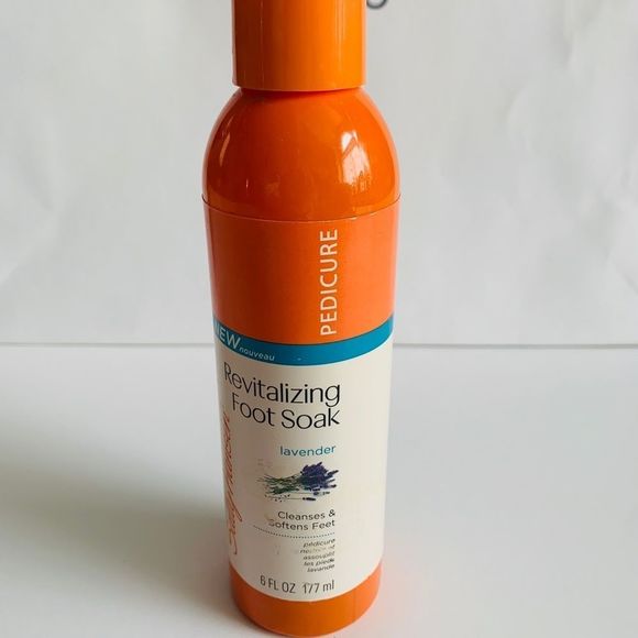 Sally Hansen Revitalizing Foot Soak Lavender